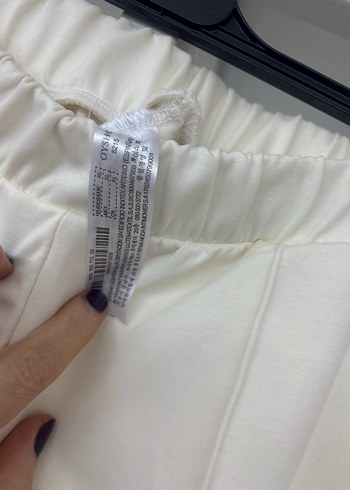 Kadın Beyaz Piliseli Kumaş Pantolon - Görsel 3