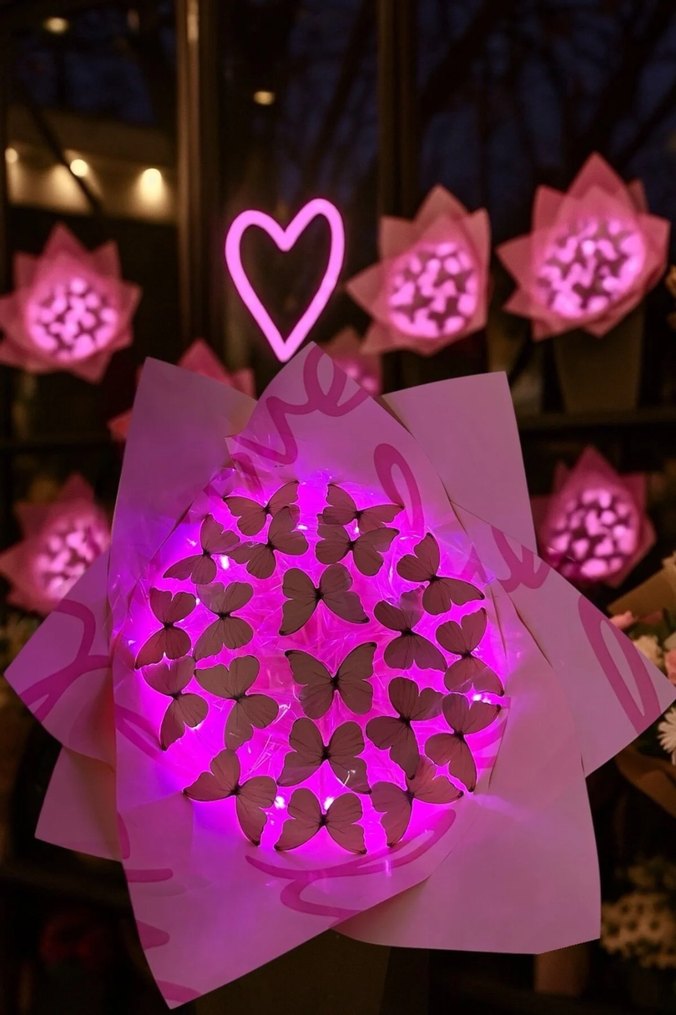 Pembe Şeffaf Kelebek çiçek - Görsel 4