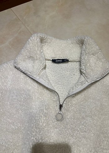 m Beden Kadın Beyaz Peluş Fermuarlı Sweatshirt