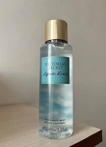 Agua kiss victoria secret sprey 