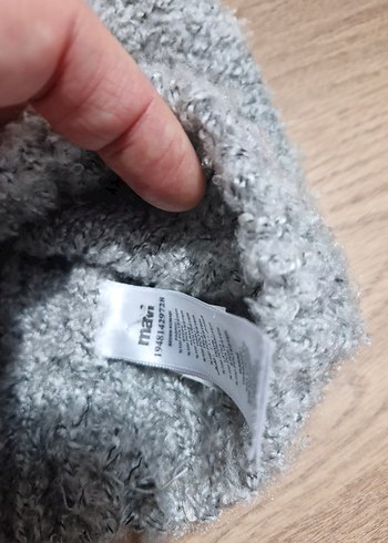 Gri Kürklü Kadın Bere - Görsel 2