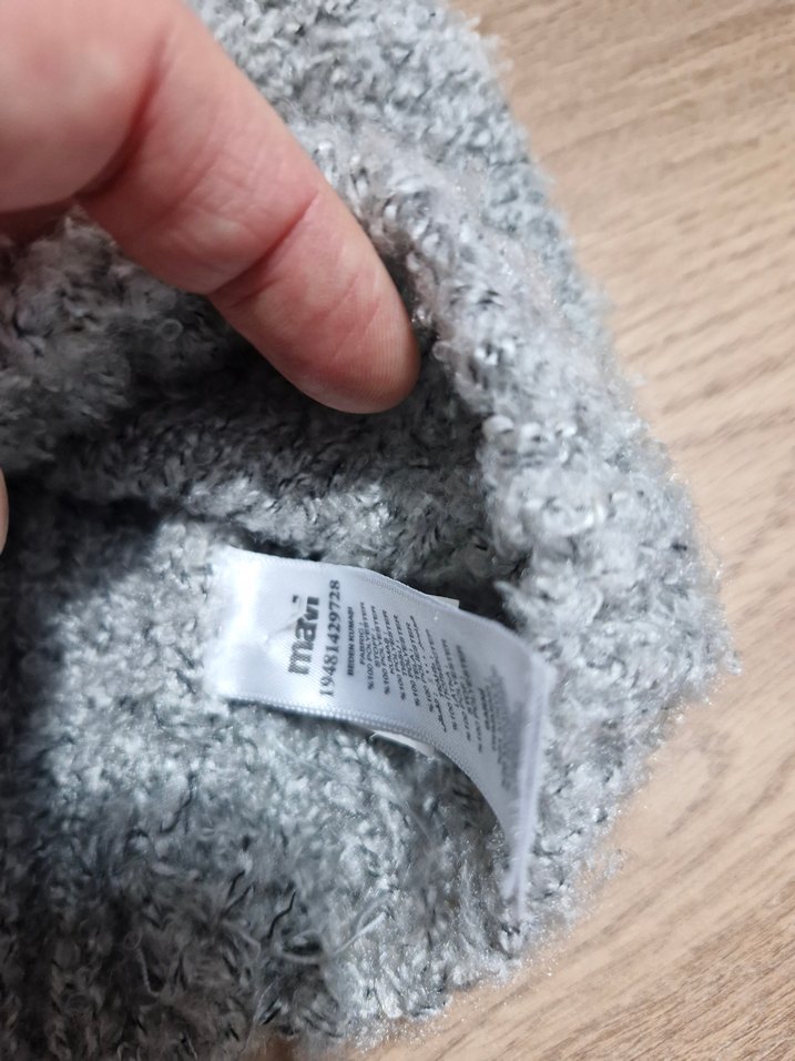 Gri Kürklü Kadın Bere - Görsel 2