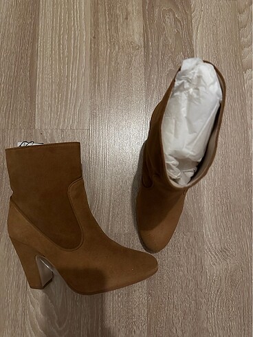 37 Beden Zara bot