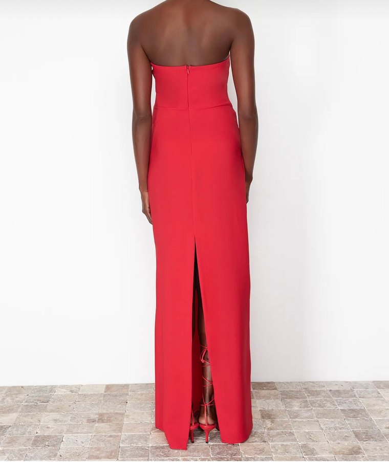 Uzun Drapeli Kırmızı Straplez Abiye Elbise - Görsel 4