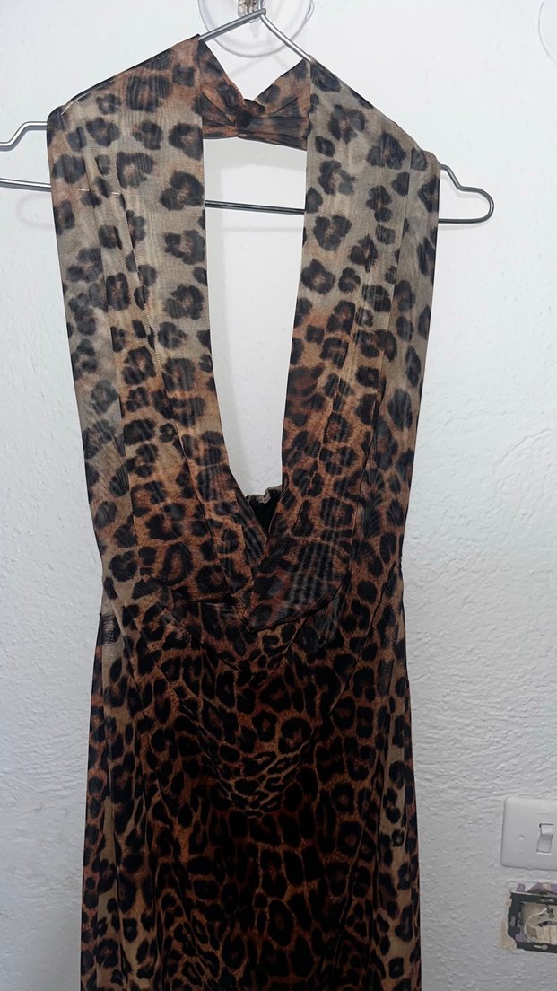 Leopar Desenli Uzun V Yaka Elbise - Görsel 3