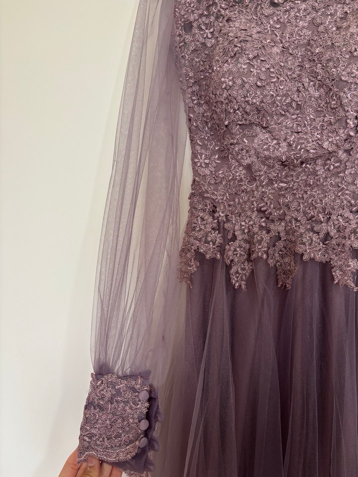 Dantel Detaylı Uzun Kollu Mor Gotik Abiye Elbise - Görsel 2