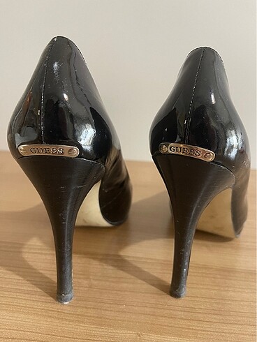 Guess Rugan