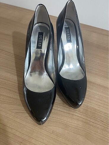 38 Beden Guess Rugan