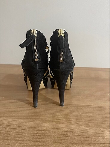 37,5 Beden Nine West çok şık