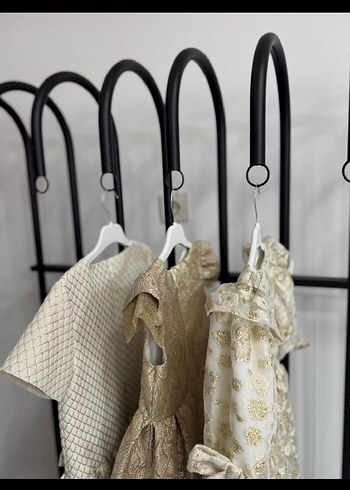 Siyah Metal Askılık Standı - Görsel 3