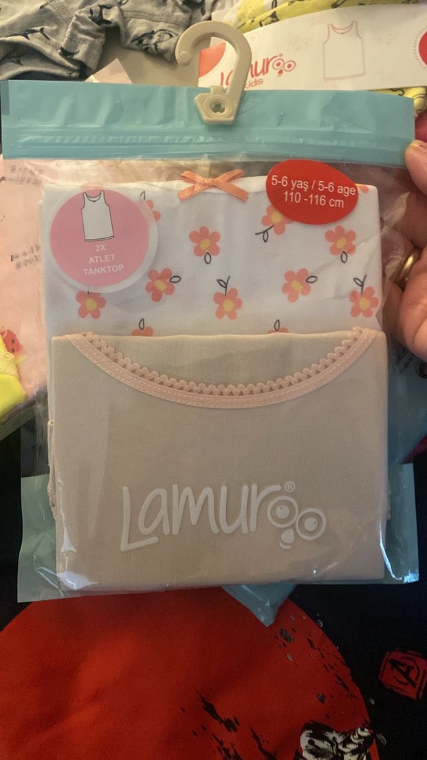 Kız çocuk atlet - Görsel 2