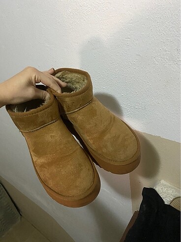 39 Beden Kalın tabanlı UGG