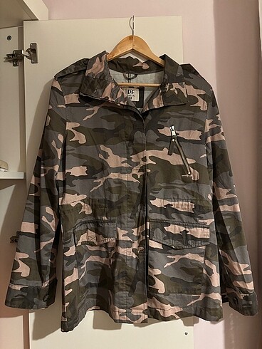 Kadın kamuflaj parka