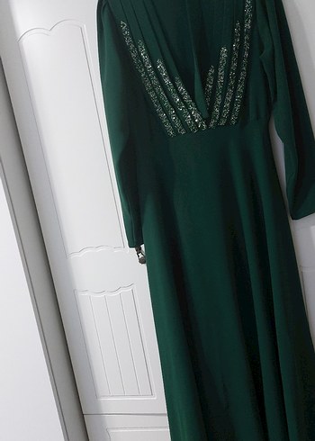 Yeşil Uzun Kollu İşlemeli Kadın Abiye Elbise - Görsel 4