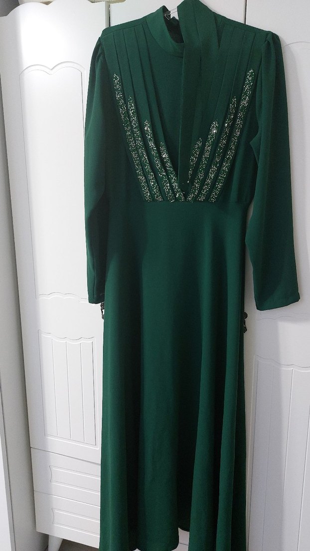 Yeşil Uzun Kollu İşlemeli Kadın Abiye Elbise - Görsel 5