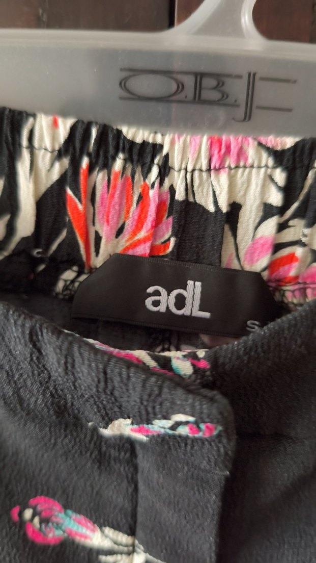 Çiçek Desenli Bol Kesim Kadın Kumaş Pantolon - Görsel 3