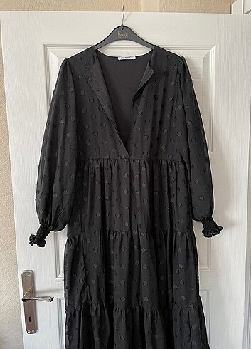 Meri store siyah tesettür elbise