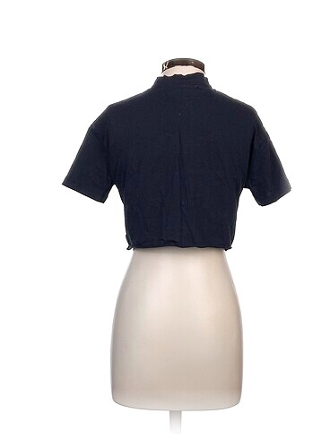 s Beden Trendyol & Milla T-shirt %70 İndirimli.