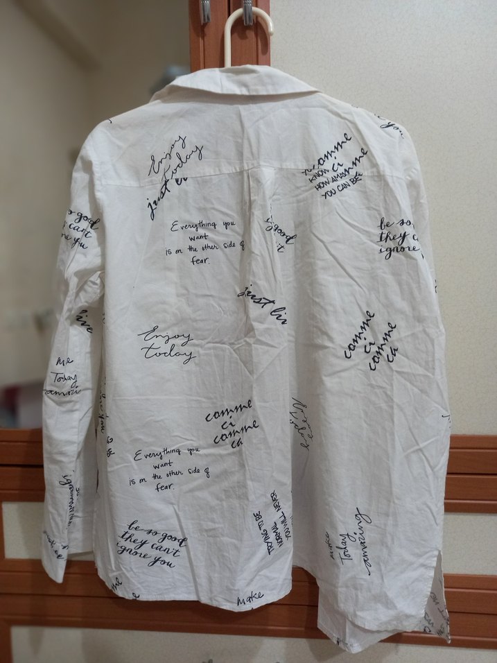 Baskılı Pamuklu Düğmeli Beyaz Kadın Gömlek - Görsel 3