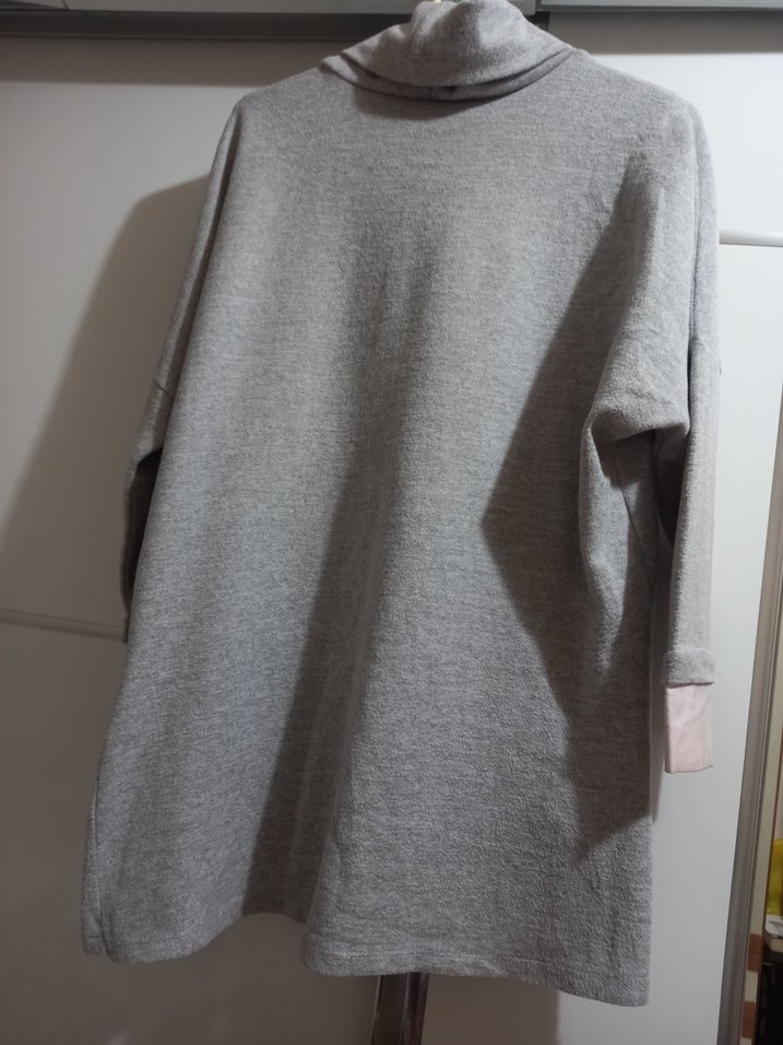 Gri Boğazlı Triko Tunik - Görsel 2