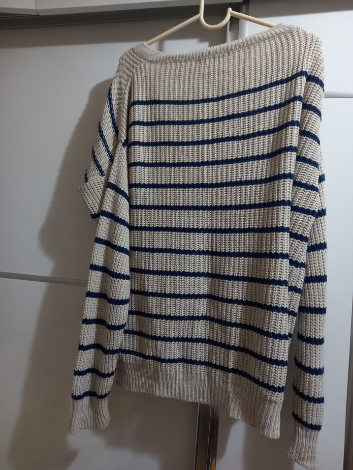 Çizgili V Yaka Triko Kadın Kazak - Görsel 2