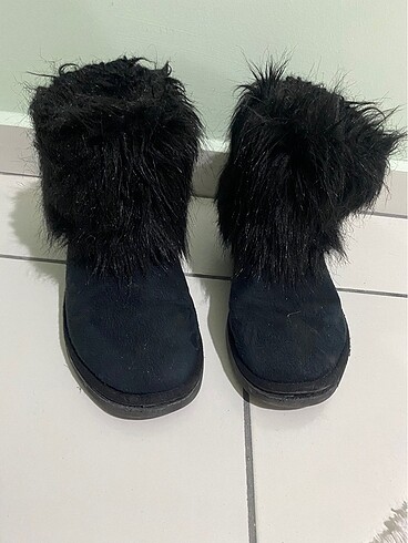 Ugg muadil