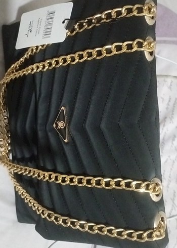 Altın Renk Zincir Detaylı Kadın El Zinciri kapitone çanta - Görsel 2