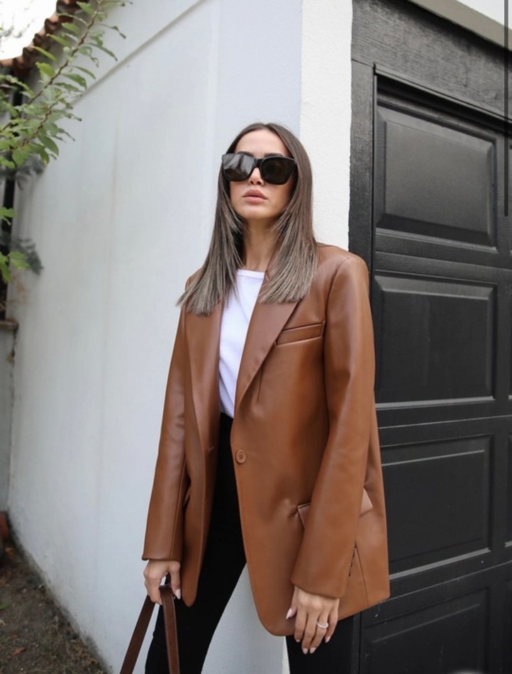 Deri çeket az kuşanılmış durumu çok iyi - Görsel 4