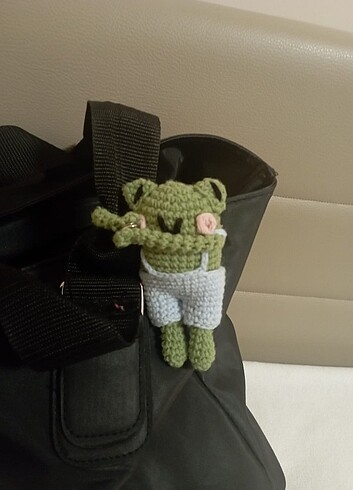 Bag charm frog/ çanta süsü kurbağa örgü