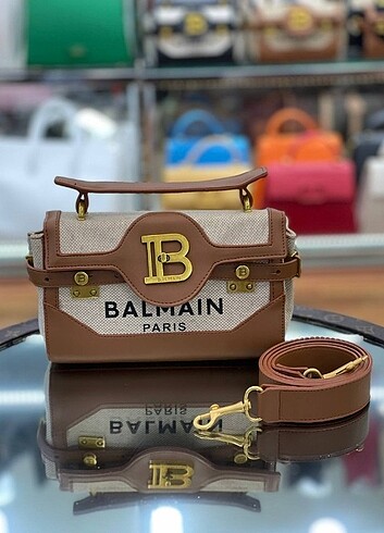 Balmain Balmain canta 