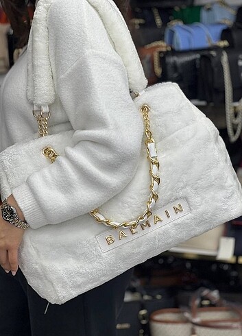 Balmain kürklü çanta 