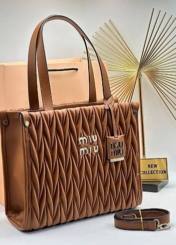 Miu Miu MİU MİU ÇANTA