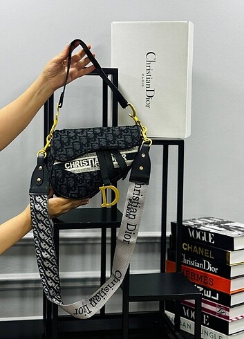 Beden Christian Dior CANTA