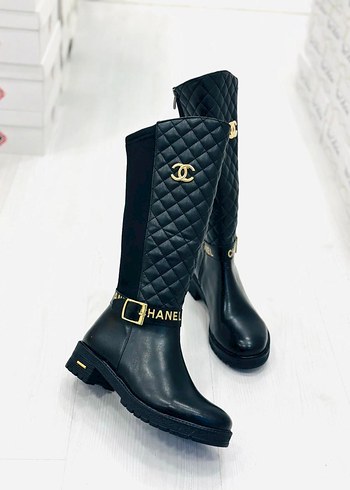 Deri Tokalı Siyah Dizüstü Kadın Bot CHANEL