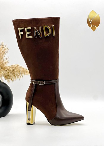Fendi Deri Yüksek Topuklu Kadın Çizme