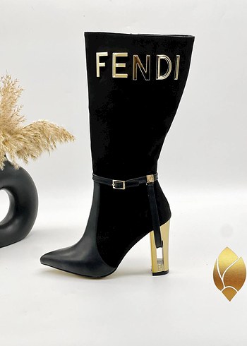 36 Beden Fendi Deri Yüksek Topuklu Kadın Çizme
