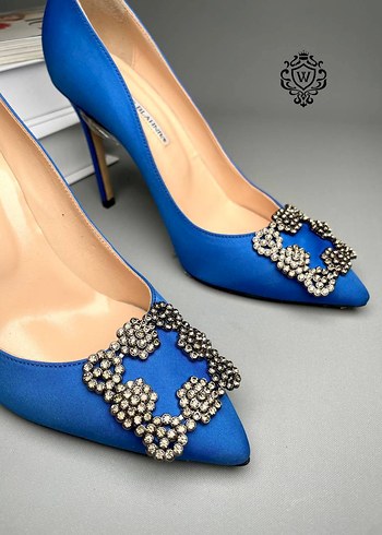 Manolo Blahnik Mavi Stiletto Topuklu İşlemeli Kadın Ayakkabı MANOLO