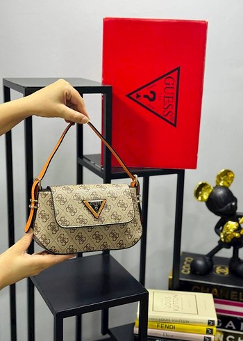 Guess Bej Baskılı Kadın Omuz Çantası