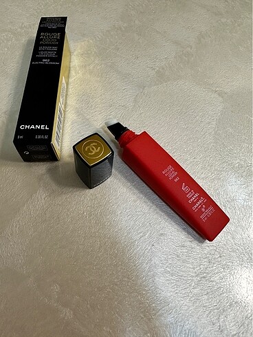 Chanel Chanel Allure Rouge 962 Electric Blossom