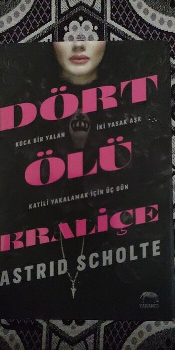 Dört Ölü Kraliçe