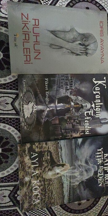 Üç kitap