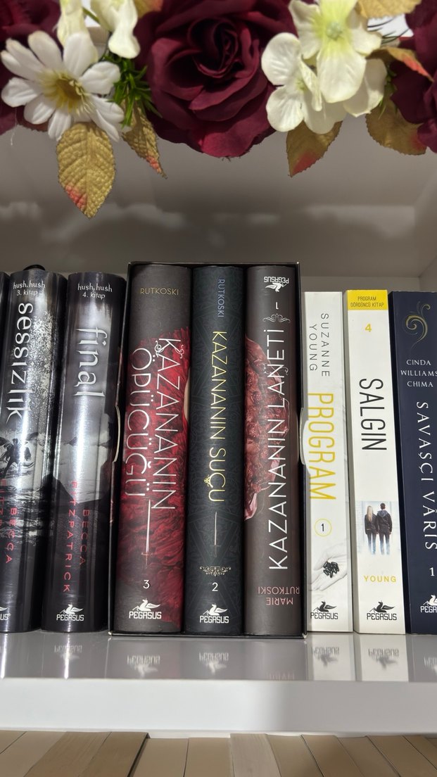 Kazananın Laneti Serisi 3 kitap Kutulu - Görsel 5