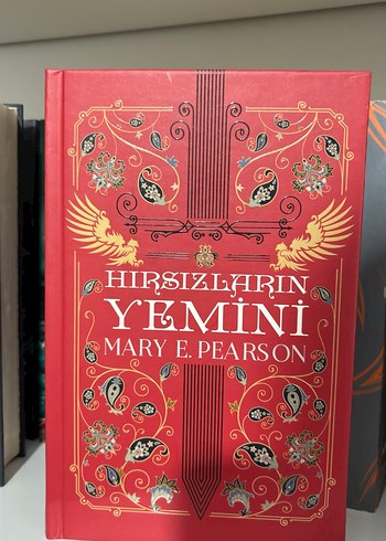 Hırsızların Dansı & Hırsızların Yemini (kutulu set) - Görsel 2