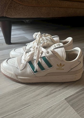 Adidas 40