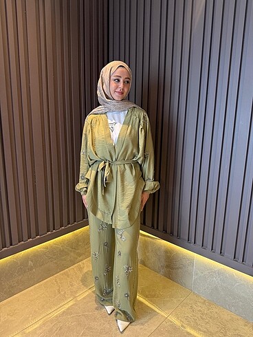 m Beden Yağ yeşili taş işlemeli kimono