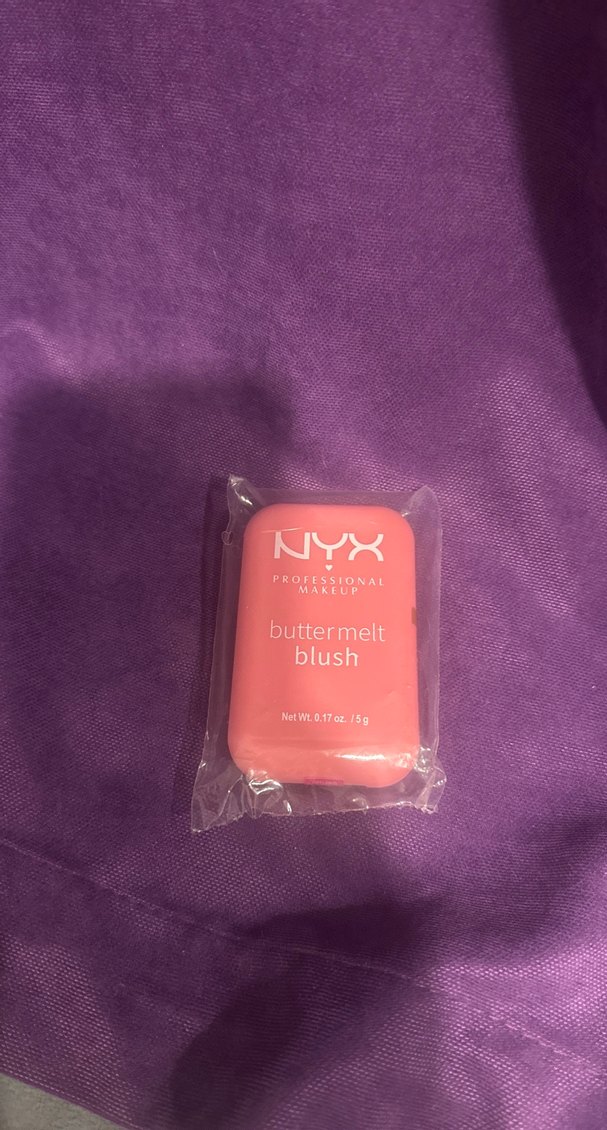 NYX Buttermelt Pastel Pembe Allık - Görsel 2