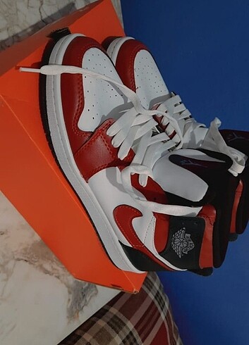 Nike Air Jordan kırmızı siyah ayakkabı 