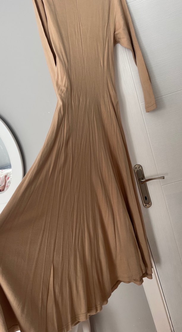 Düğmeli Bej dokuma likralı  elbise - Görsel 4