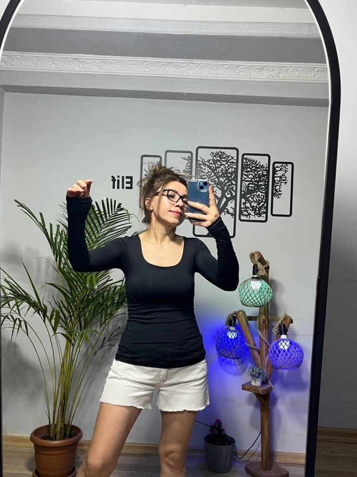 Siyah Uzun Kollu Kadın Bluz - Görsel 3