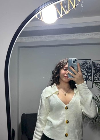 Düğmeli Yakalı Beyaz Kadın Hırka standart beden - Görsel 4